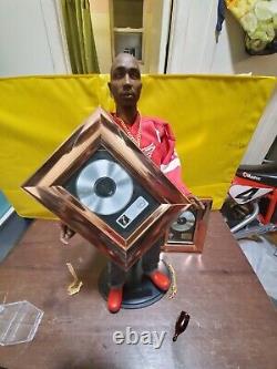 1/6 scale Custom 2pac Shakur 2platinum plaques 3chains a watch New +extras