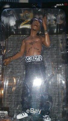 2001 All Entertainment Tupac Shakur Action Figure Doll Series 1