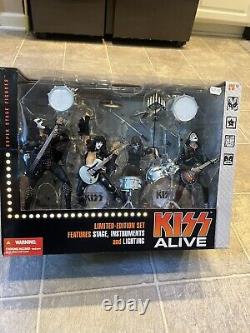 2002 McFarlane Limited Edition KISS ALIVE Box Set Stage Lighting Action Figures