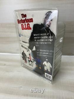 2006 MEZCO THE NOTORIOUS B. I. G. BIG 9 HIPHOP RAP Beige SUIT FIGURE NIB RARE