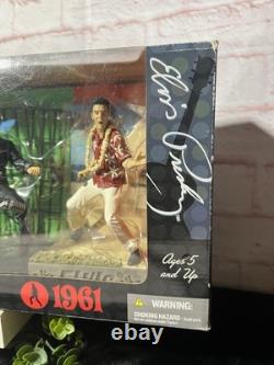 2006 McFarlane Toys Elvis Presley 3 Pack Deluxe Action Figure Set Rock