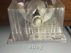 2006 Mezco Notorious B. I. G. Biggie Smalls 9 Figure Beige Suit NIP