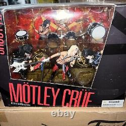 2014 McFarlane Toys Motley Cure STAGE Shout atThe Devil Action Figure Set Sealed