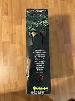 ALICE COOPER Art Asylum Ultimate Series 18 Figure 2001 NIB? Extremely Rare