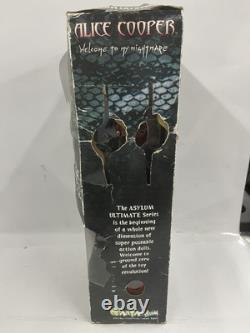 ALICE COOPER Welcome My Nightmare Art Asylum Ultimate Series 18 Figure Box Dmg