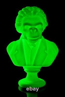 APETHOVEN by SSUR & MEDICOM TOY CO. GID Planet of the Apes 2002