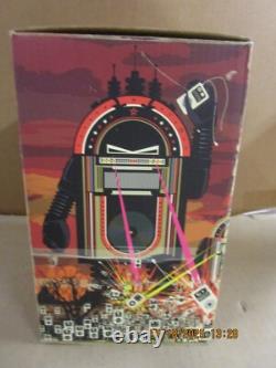 DJ SHADOW CUT CHEMIST Hard Sell JUKE BOT Figure New! Sealed! 2008 DAMAGED BOX