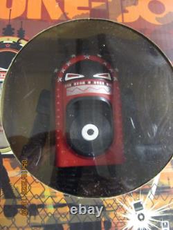 DJ SHADOW CUT CHEMIST Hard Sell JUKE BOT Figure New! Sealed! 2008 DAMAGED BOX