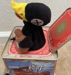 DRINKY CROW Music Box Maakies Dark Horse Comics WORKS