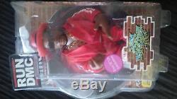 Exclusive Jam Master Jay it. Red. Mezco toys. Mint. Toys. Music. Rap