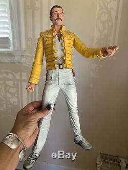F/S Freddie Mercury 18 Inch Action Figure Rare 2006 With Sound