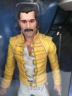 Freddie Mercury Queen 18 NECA Action Figure with Sound Rare Highly Collectable