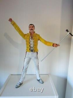 Freddie Mercury Queen 18 Neca Figure