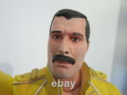 Freddie Mercury Queen 18 Neca Figure