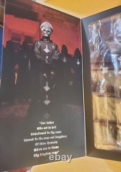 Ghost Papa Emeritus II 1/6 Action Figure Trick Or Treat Studios 12 Inch