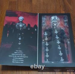 Ghost Papa Emeritus II Collectible Figure Trick or Treat studios