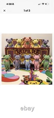 Grateful Dead Dancing Bears Flocked Variant Piece Set Vinyl /450 SEALED Grateful Dead Dancing Bears Flocked Variant Piece Set Vinyl /450 SEALED