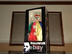 Halloween John Carpenter Signed 24 Clown Doll Action Figure Michael Myers Movie