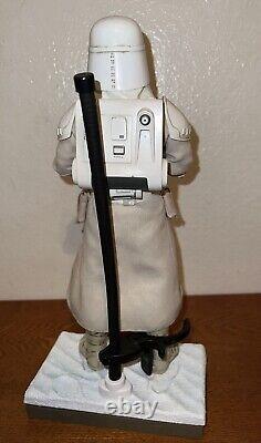 Hot Toys Battlefront Snowtrooper (Deluxe) 1/6 Scale- VGM24 PRE-OWNED