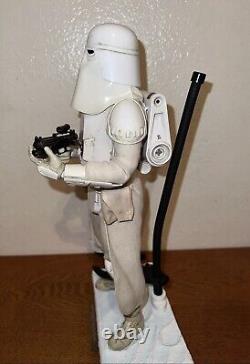 Hot Toys Battlefront Snowtrooper (Deluxe) 1/6 Scale- VGM24 PRE-OWNED