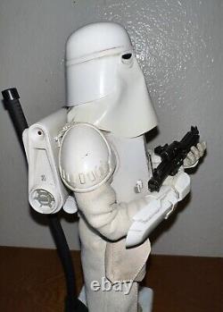 Hot Toys Battlefront Snowtrooper (Deluxe) 1/6 Scale- VGM24 PRE-OWNED