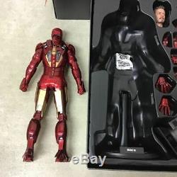 Hot Toys Movie Masterpiece 1/6 Scale Figure Iron Man 2 Suit-Up Gantry with MARK IV