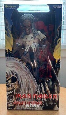 IRON MAIDEN 2002 Art Asylum Ultimate Series 18 Eddie Figure New Sealed FREE S/H