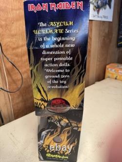 Iron Maiden Eddie Asylum Ultimate Series 18 Figure Toy 82100 VTG Unopened Box