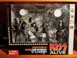 KISS ALIVE Deluxe Limited Edition Boxed Set McFarlane Toys 2002 NEW AND SEALED