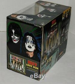 KISS Band Love Gun McFarlane Deluxe Boxed Edition Action Figure Super Stage Set