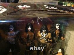 KISS Love Gun Deluxe Super Stage Edition Figures 2004 Sealed Mcfarlane Toys
