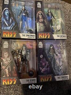 KISS bst axn action figures W Magazine And Comic