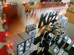 KISS smiti playset modified with speackers and more realistic figures + lights