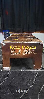 KURT COBAIN 18 NECA Figure Reel Toys Nirvana Music Toy Grunge Rock 90s