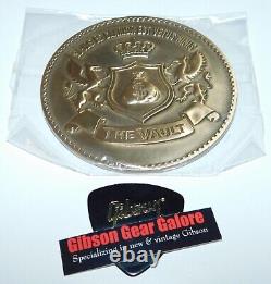 Kiss Gene Simmons The Vault Box Set LTD Action Figure Coin Limited Edition Rare