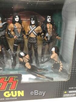Kiss Love Gun Box Set McFarlane Toys Sealed Deluxe Boxed Edition