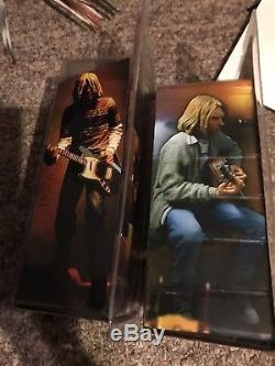 Kurt Cobain 7 inch Action Figure with Skyblue Guitar & Nirvana Unplugged version