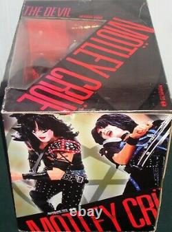 MOTLEY CRUE SHOUT AT THE DEVIL DELUXE BOXED EDITION FIGURE SET McFARLANE TOYS