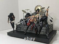 MOTLEY CRUE SHOUT AT THE DEVIL DELUXE EDITION McFARLANE WITH BOX