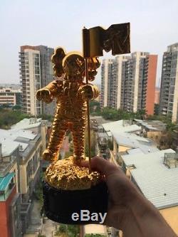 MTV x KAWS Replica MoonMan Video Music Award Trophy GOLD BE@RBRICK RARE Toy