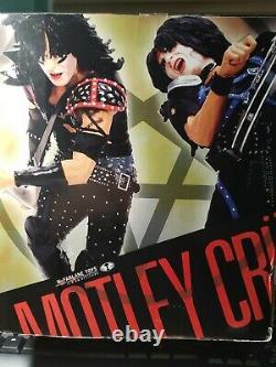 McFarlane Toys Motley Crue Shout at the Devil Deluxe Boxed Edition Set New stage