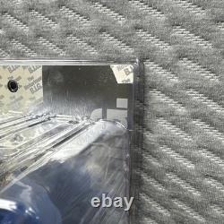 Mezco Notorious B. I. G. Action Figure Rap Stars Microphone & Chain Hop Hop Mezco Notorious B. I. G. Action Figure Rap Stars Microphone & Chain Hop Hop