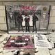 Mezco One12 Collective Pink Skulls Chaos Club'gig From Hell' Deluxe Boxed Set