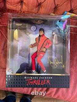 Michael Jackson Thriller 10 2010 Playmates Toys Figure 16767NIB Excellent