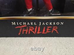 Michael Jackson Thriller Collectible Action Figure Playmates Toys 2010 Michael Jackson Thriller Collectible Action Figure Playmates Toys 2010