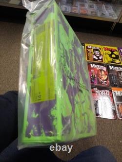 Misfits Super7 Reaction 15 Figure Sealed MOC Carry Case Translucent Red Fiend ++