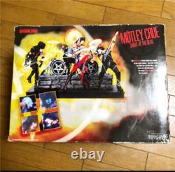 Motley Crue Shout AT The Devil Deluxe Boxed Edition Figure Mcfarlane Toys