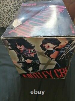 Motley Crue Shout at the Devil Deluxe Boxed Figure Set Mcfarlane Toys