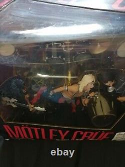 Motley Crue Shout at the Devil Deluxe Boxed Figure Set Mcfarlane Toys