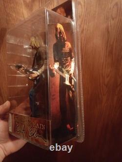 NECA Kurt Cobain 7'' Action Figure with Skyblue Guitar (2006) Sealed